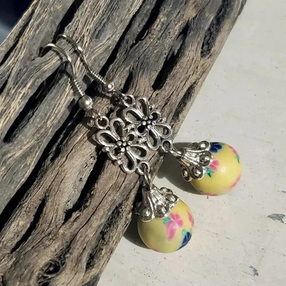 Handcrafted Fimo Clay Yellow Blue Pink Flower Beads Antique Silver Earrings - Picture 1 of 7